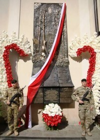 Epitaph of Smoleńsk tragedy
